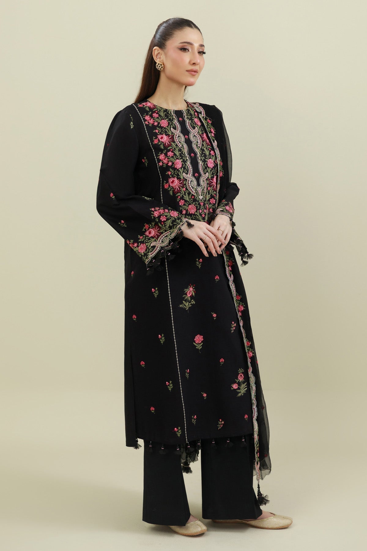 3 Piece - Unstitched - Embroidered Khaddar Suit - C6384