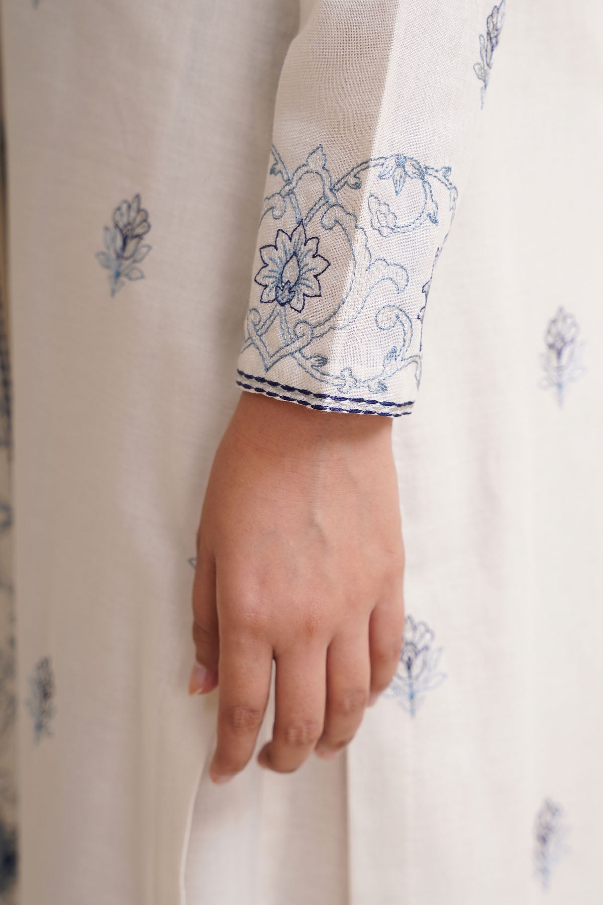 3 Piece - Unstitched - Embroidered Khaddar Suit - E1762