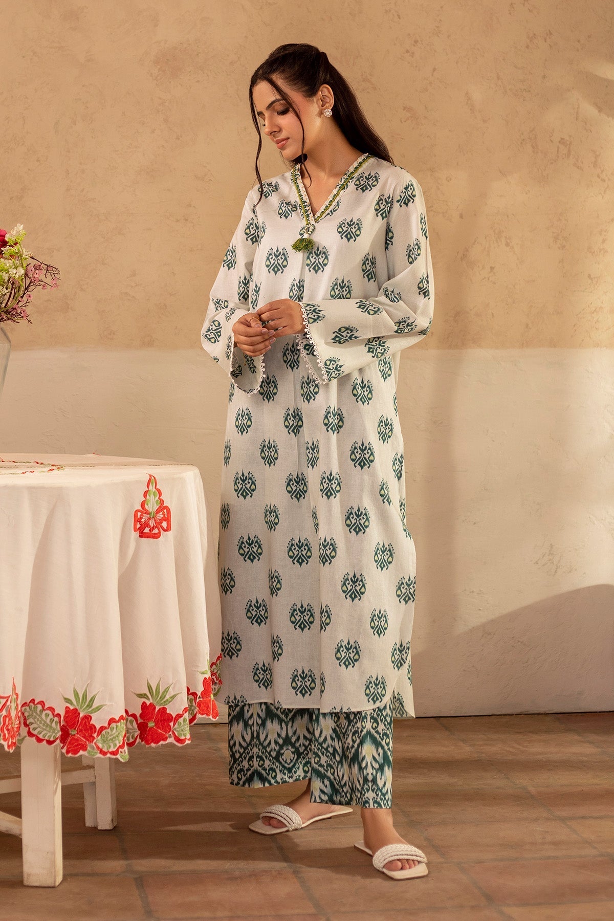 2 Piece - Stitched - Printed & Embellished Khaddar Suit - KPW25-P3675
