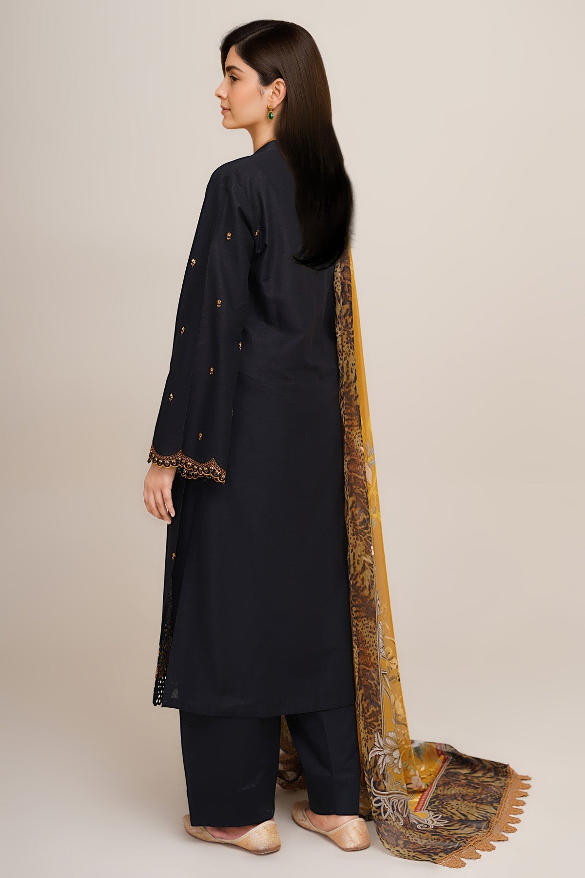 3 Piece - Unstitched - Printed & Embroidered Khaddar Suit - C6372